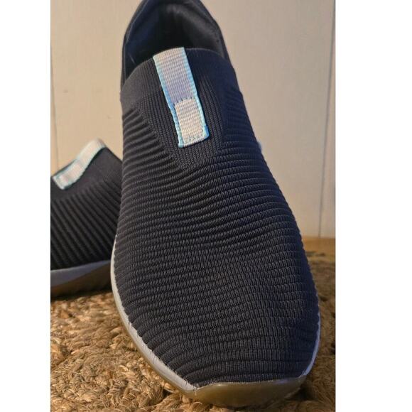 Ryka Echo Ladies Knot Slip On Sneakers Size 8.5 - Picture 3 of 9